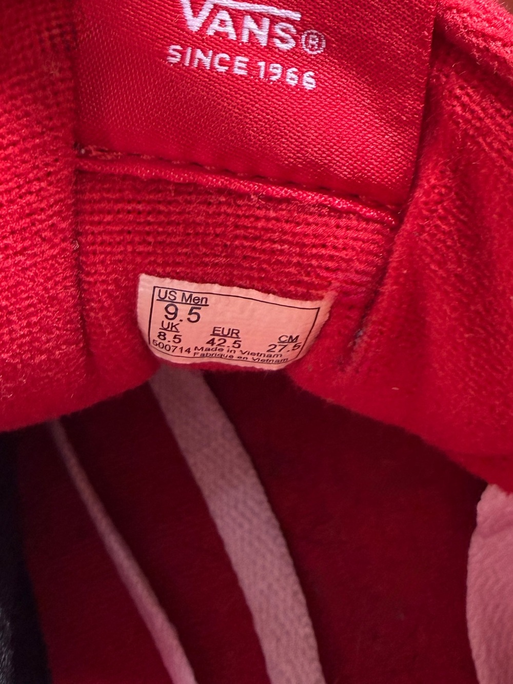Vans Red White High-Top Canvas Sneakers size Men’s 9.5 Hi skateboarding style - Picture 6 of 6